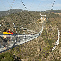 Inaugurada em Arouca a maior ponte pedonal suspensa do mundo