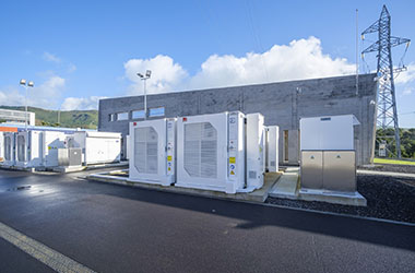 Projeto de baterias em rede nos Açores vai maximizar a integração de energias renováveis